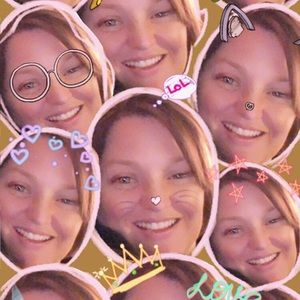 Meet your Posher, Andrea